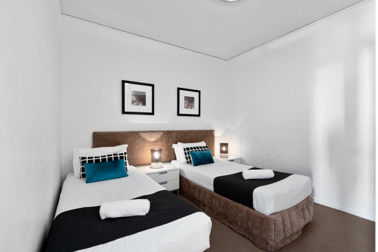 Sierra Grand Broadbeach - Gclr Gold Coast Exterior photo